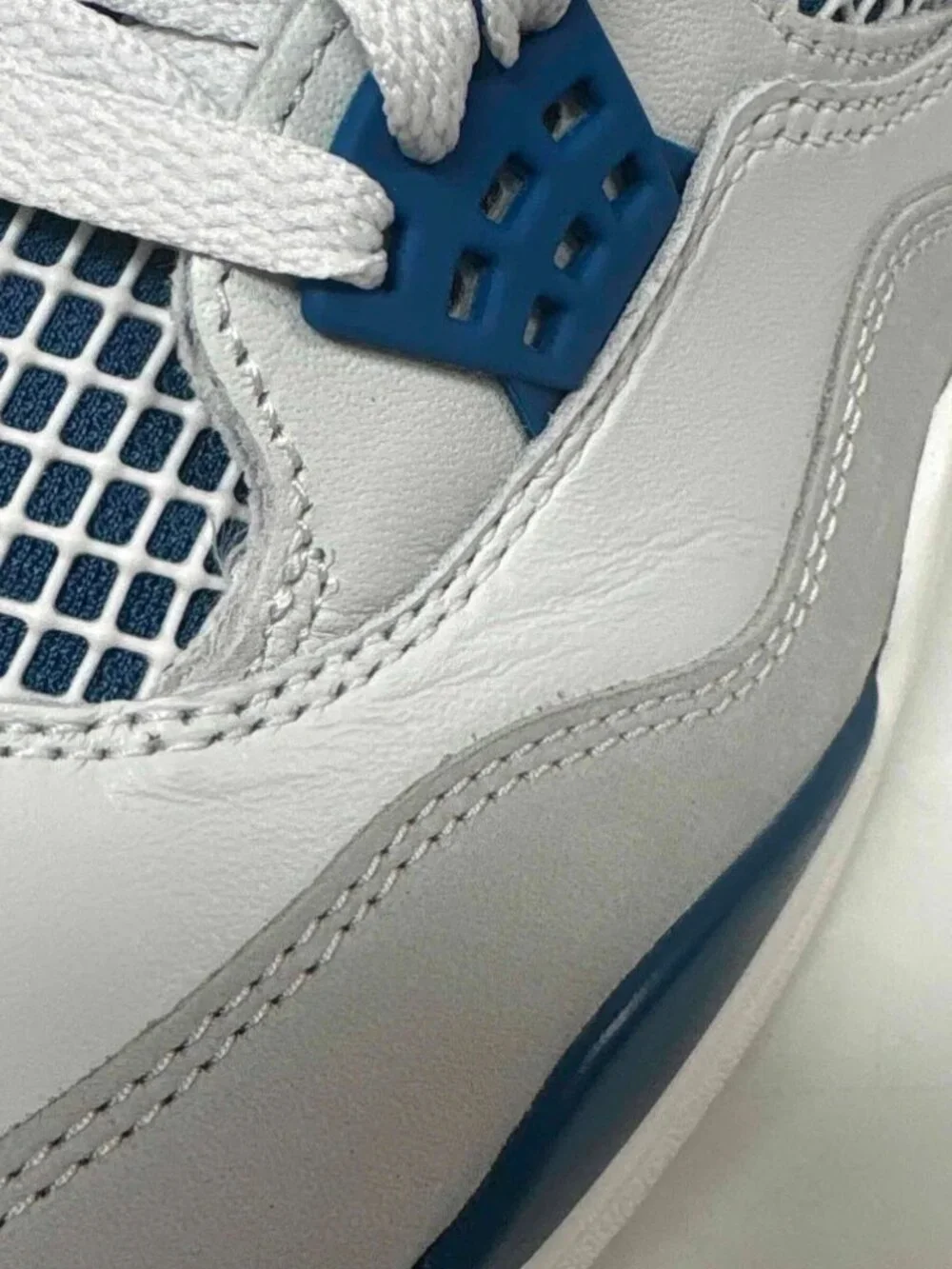 Jordan 4 Retro Military Blue 2024 (FV5029-141), Size 11
